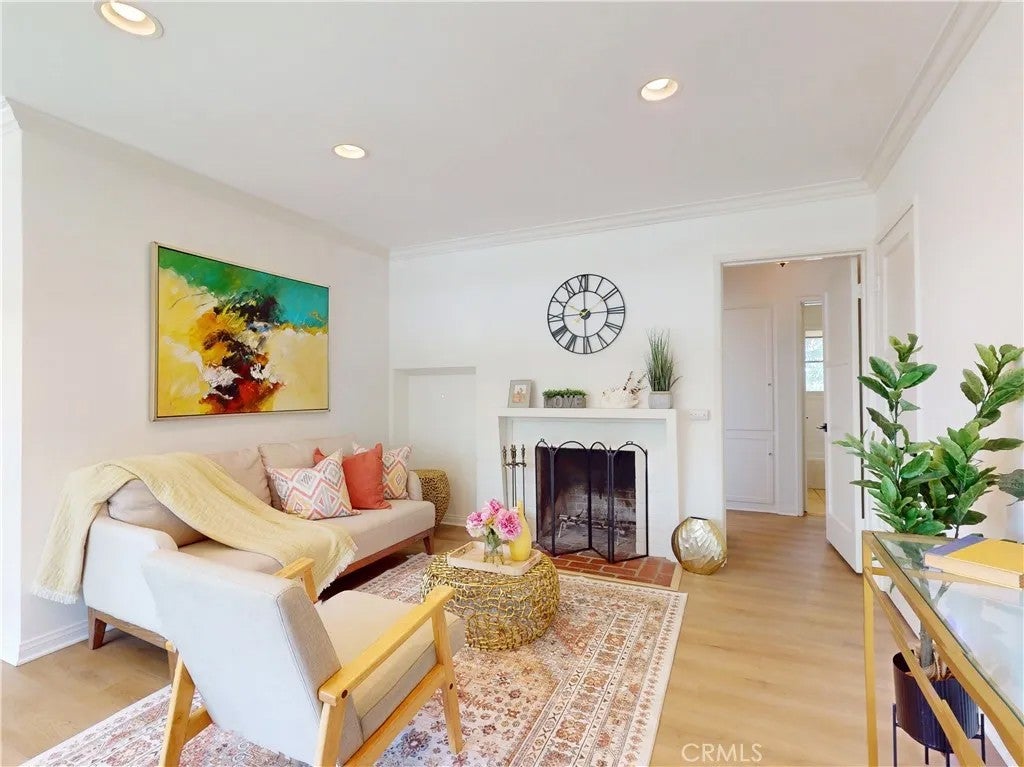 1715 Raymond Hill Road