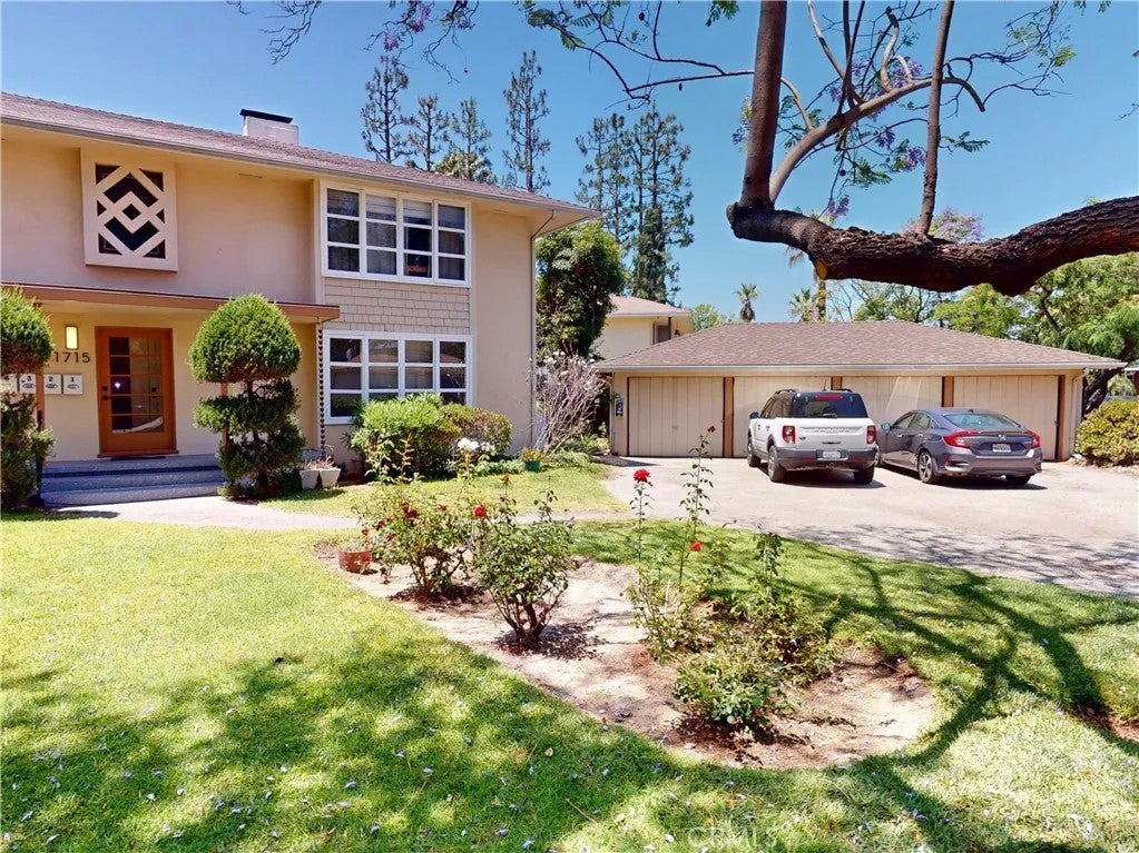 1715 Raymond Hill Road