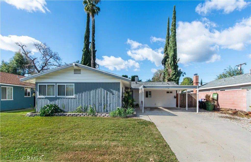 Photo of 7431 Kentland, West Hills, CA 91307 (MLS # SR26006604)