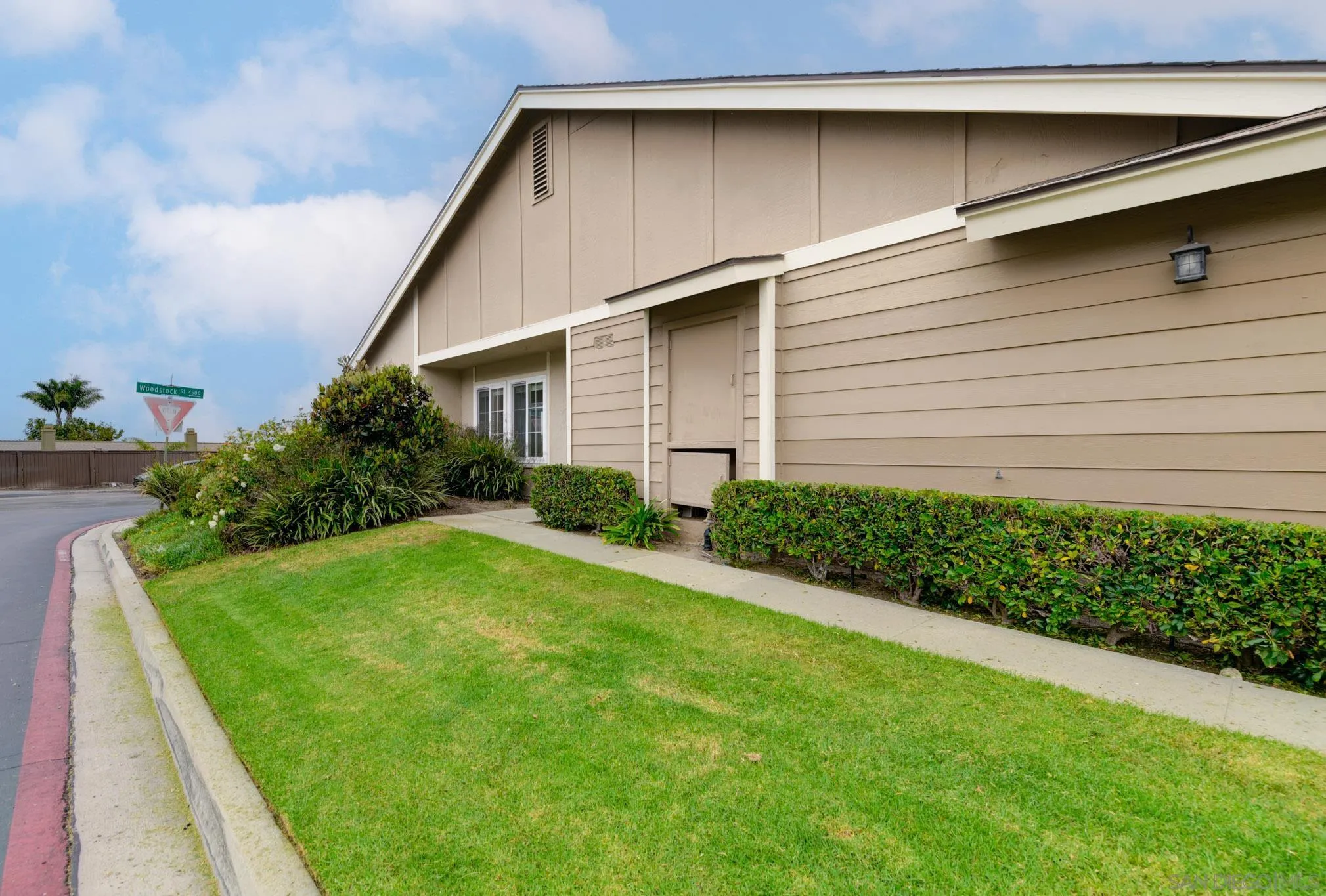 4597 Salem Pl
