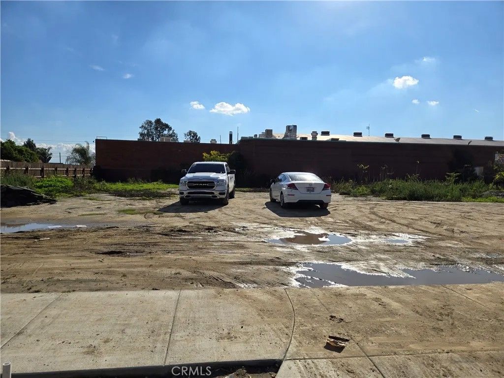 Photo of 744 E Holt Blvd, Ontario, CA 91761 (MLS # PW26006766)