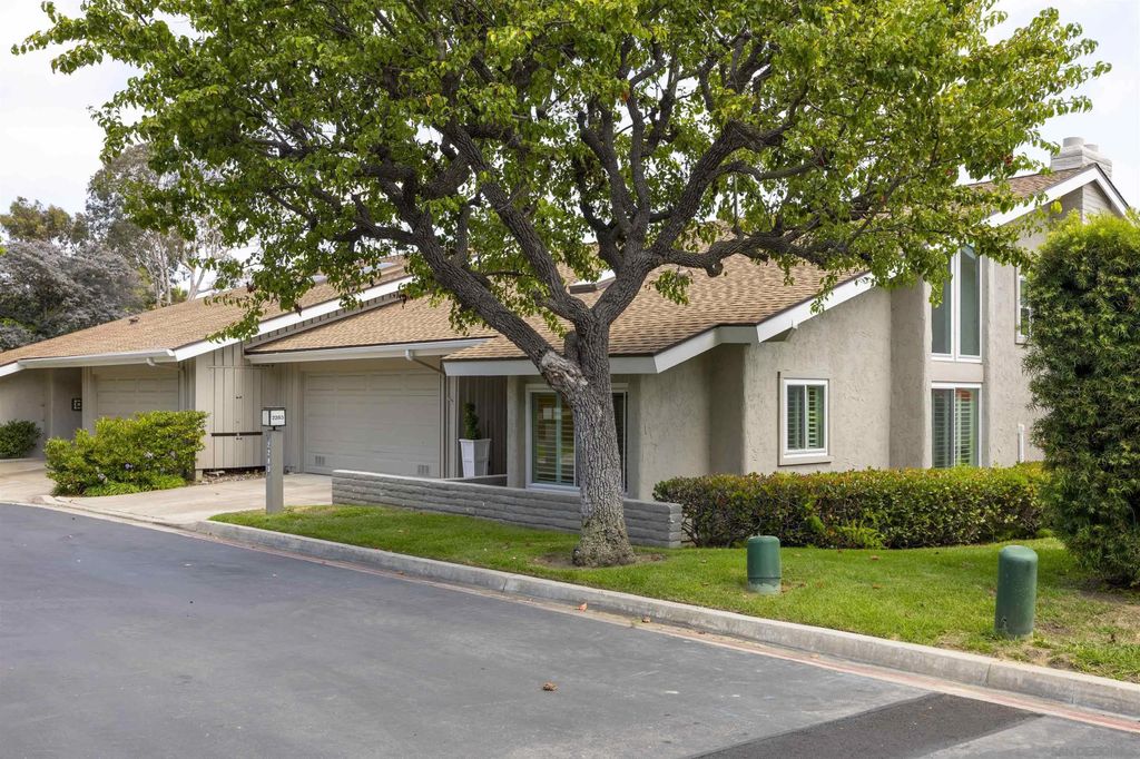 Photo of 2283 Caminito Preciosa Sur, La Jolla, CA 92037 (MLS # 260005666)