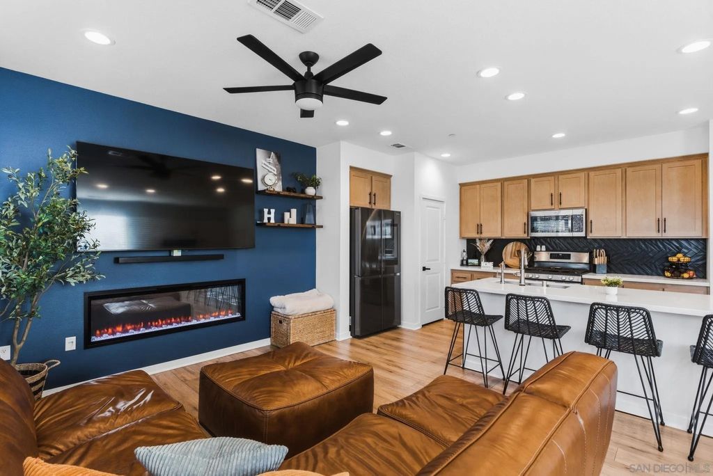 Photo of 39345 Corvina Ln, Temecula, CA 92591 (MLS # 260007160)