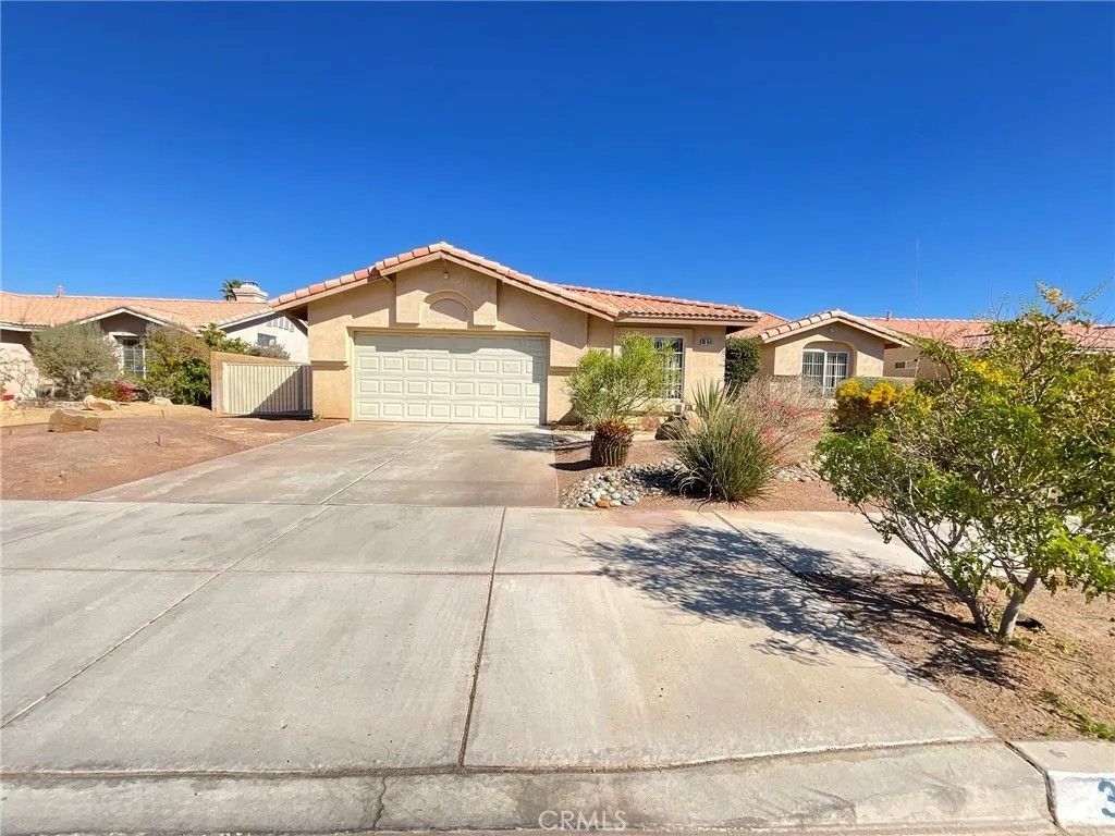 Photo of 30154 Alexander Dr, Cathedral City, CA 92234 (MLS # TR25273174)