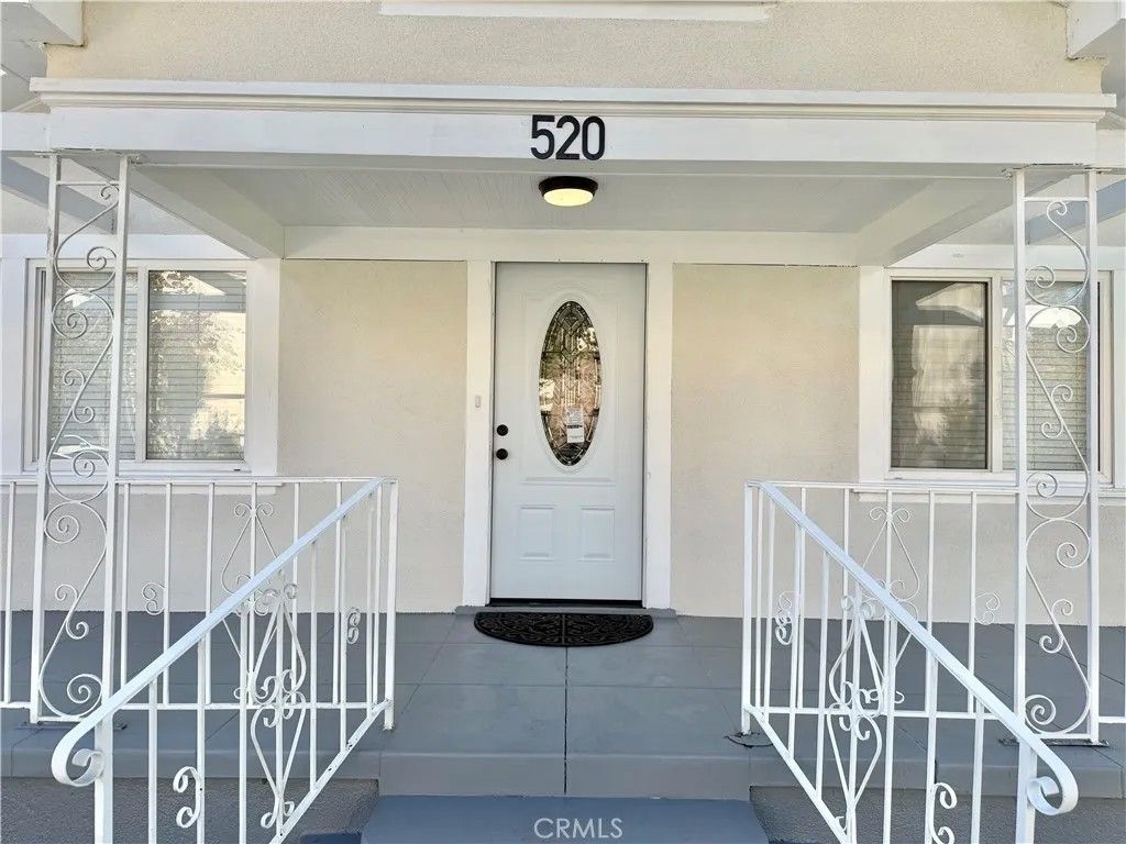 Photo of 520 W California Ave, Glendale, CA 91203 (MLS # GD25277125)