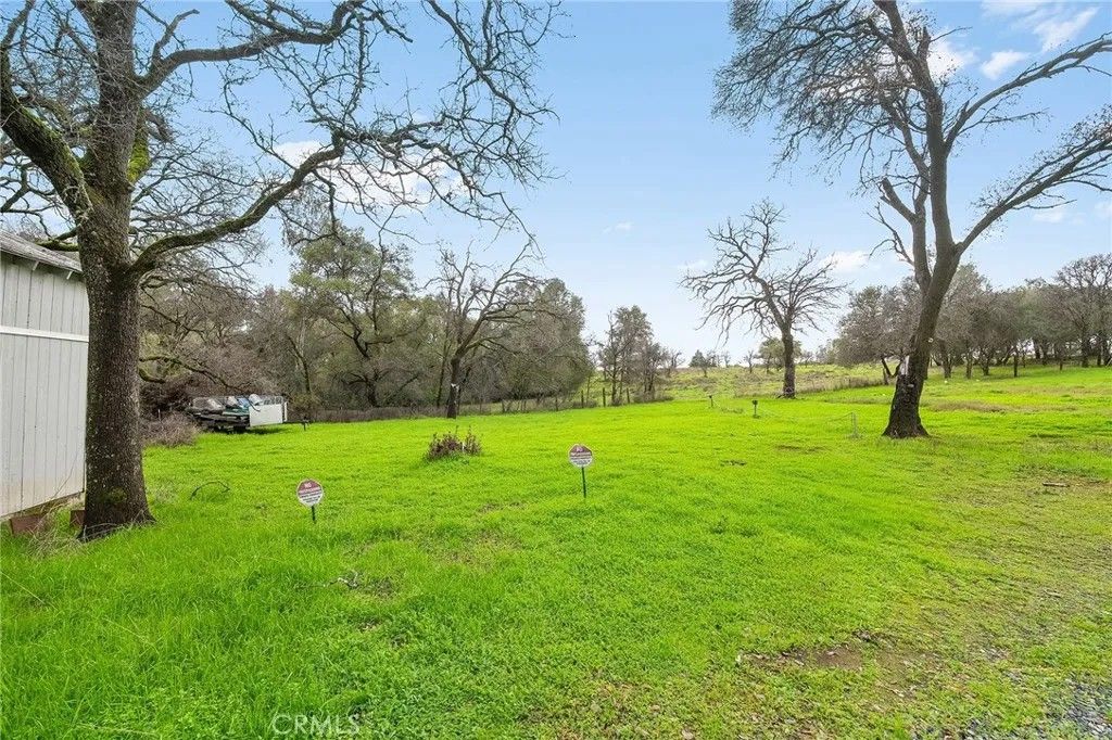 Photo of 87 Skyline Way, Oroville, CA 95966 (MLS # SN26001735)