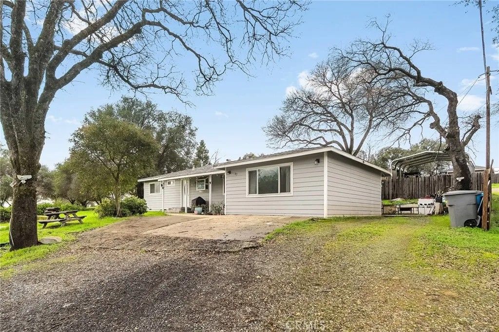 Photo of 87 Skyline Way, Oroville, CA 95966 (MLS # SN26001735)