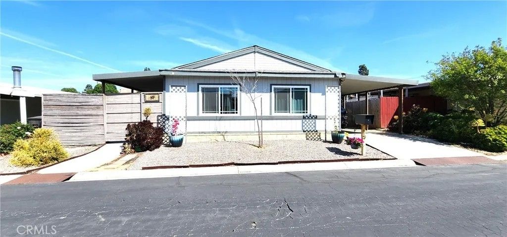 Photo of 2595 Atlanta Ave #19, Riverside, CA 92507 (MLS # IG26067650)