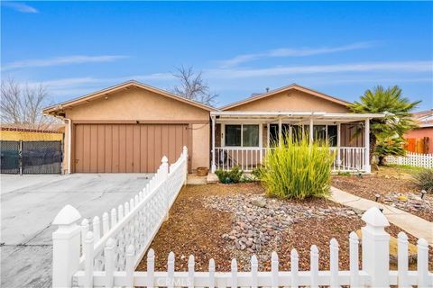 Photo of 44213 Fenhold St, Lancaster, CA 93535 (MLS # SR26055806)