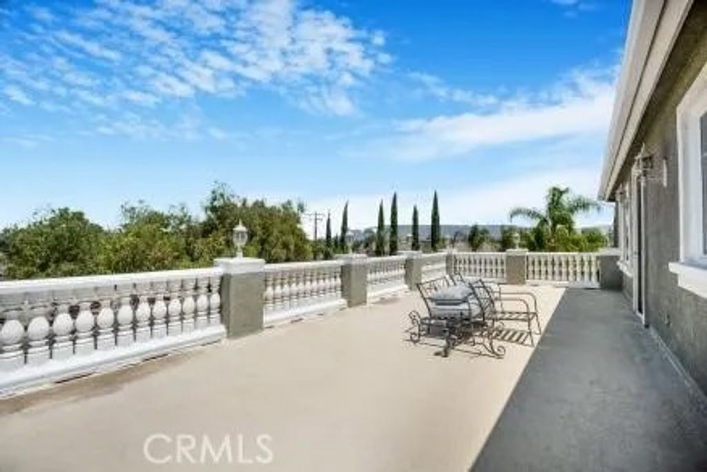 Photo of 27355 Stonehenge Circle, Hemet, CA 92544 (MLS # CV26045660)