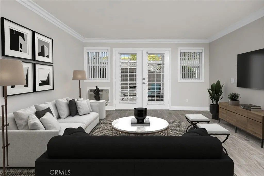 Photo of 506 Canyon Dr, Oceanside, CA 92054 (MLS # LG25256981)