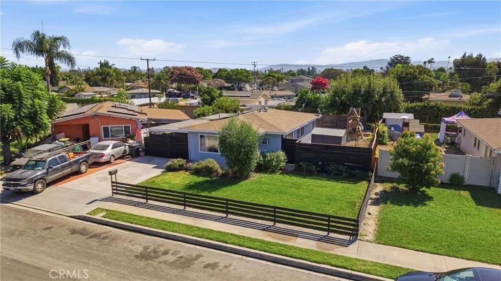 Photo of 179 N Donneybrooke Street, Orange, CA 92868 (MLS # IV26185692)