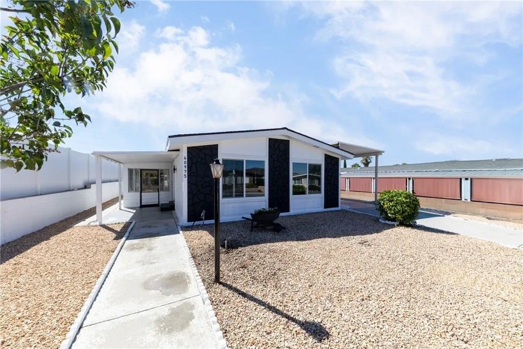 Photo of 40975 Laredo Trail, Cherry Valley, CA 92223 (MLS # TR25276483)