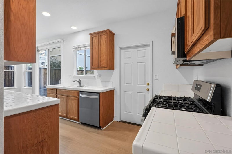 5887 Fruitwood