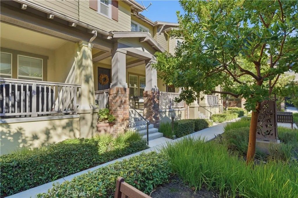 Photo of 10 Leffington Pl, Ladera Ranch, CA 92694 (MLS # OC26013274)