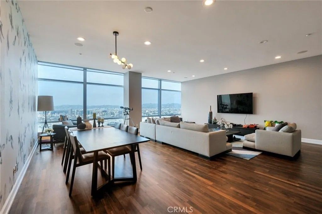 Photo of 900 W Olympic Boulevard #45F, Los Angeles, CA 90015 (MLS # AR26096541)