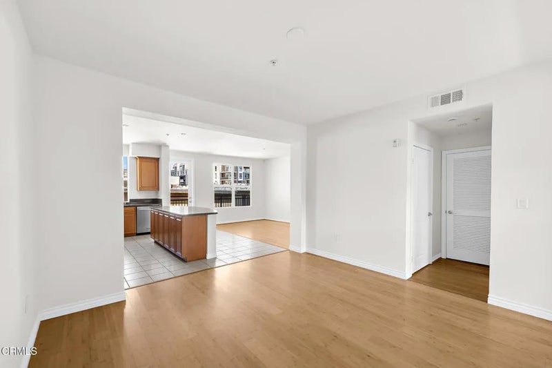 85 E Commonwealth Avenue 3D