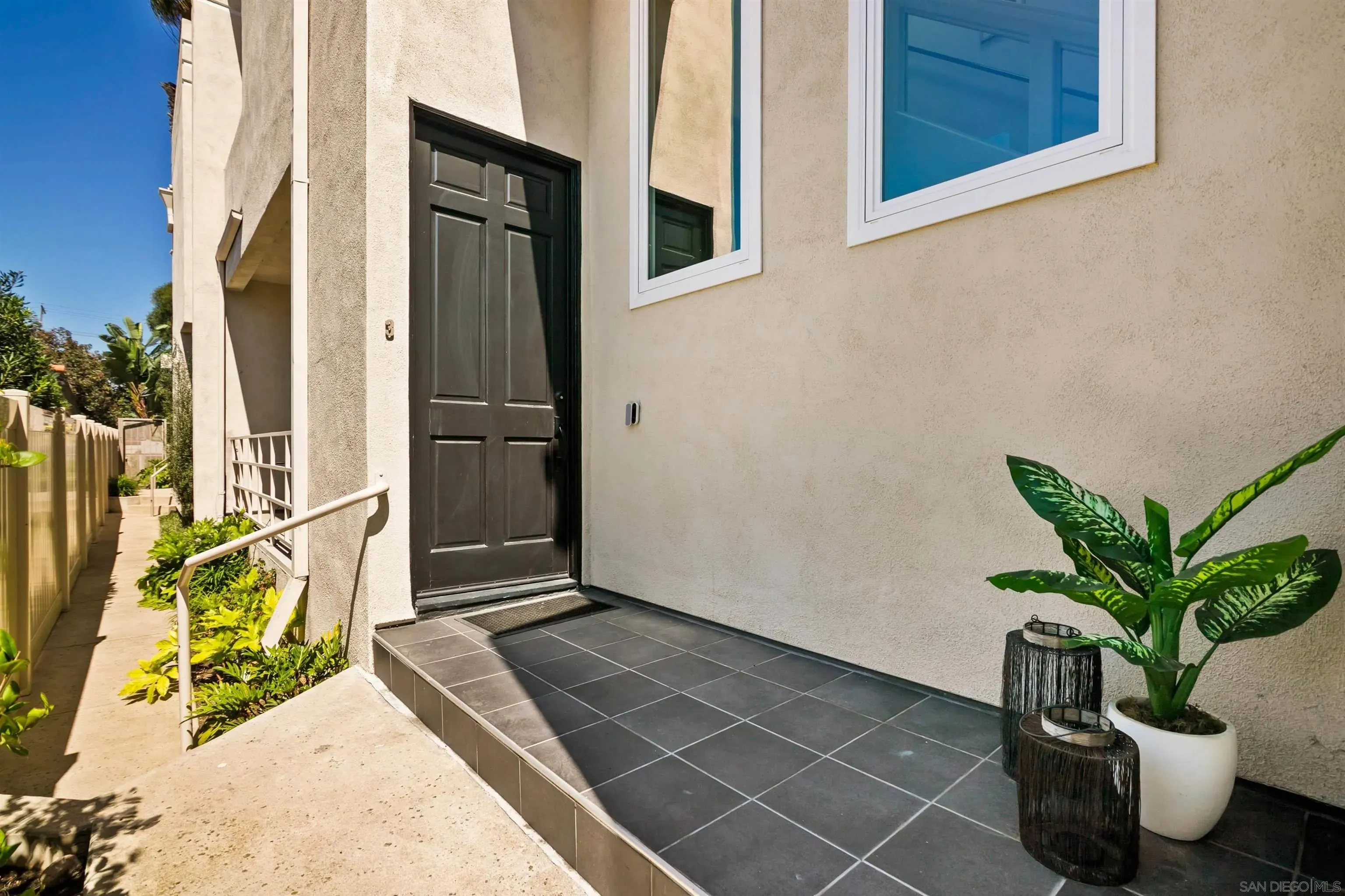 San Diego, California 92109, United States, 3 Bedrooms Bedrooms, ,3 BathroomsBathrooms,Residential,Active,216443