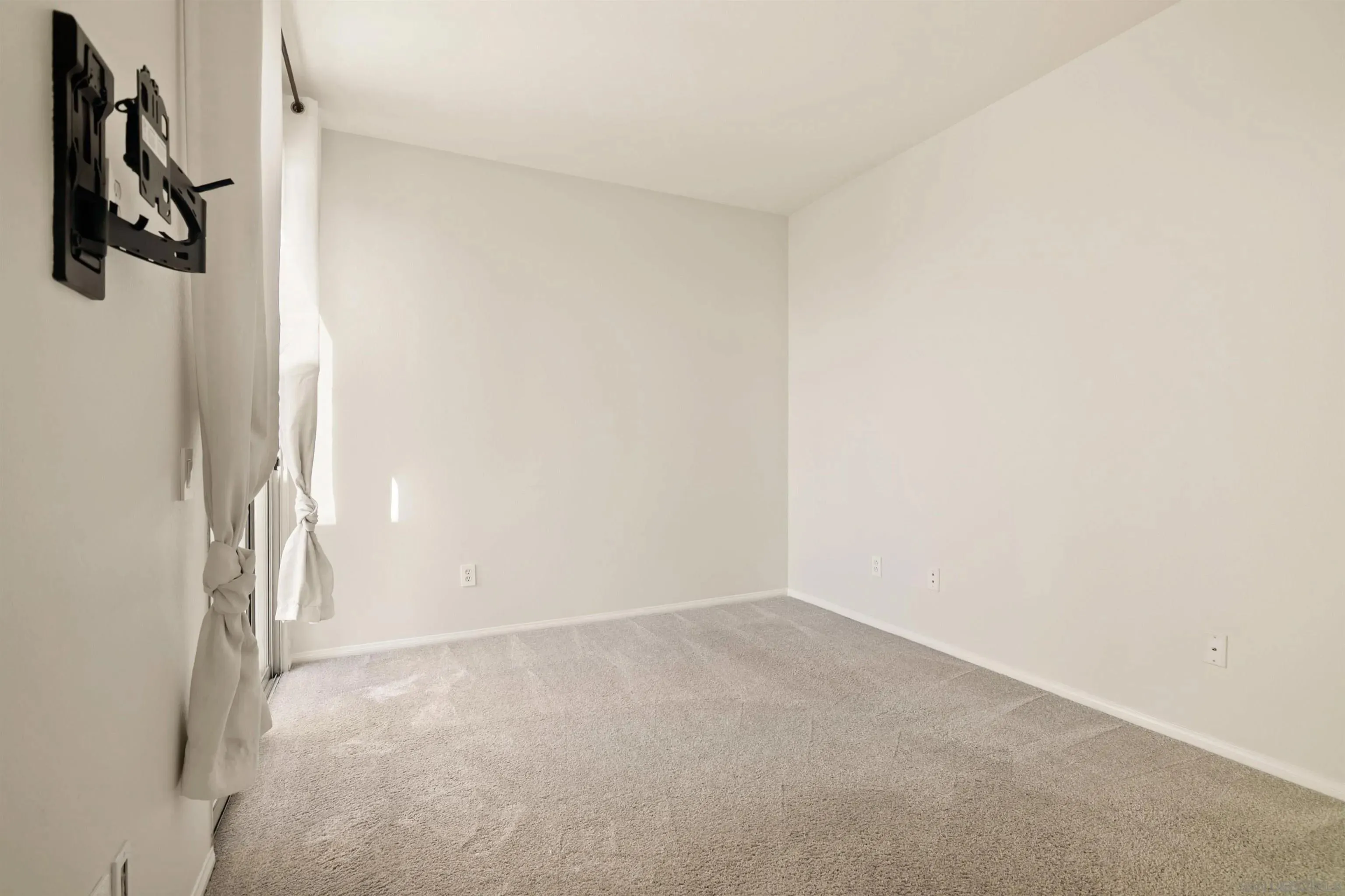 San Diego, California 92109, United States, 3 Bedrooms Bedrooms, ,3 BathroomsBathrooms,Residential,Active,216443