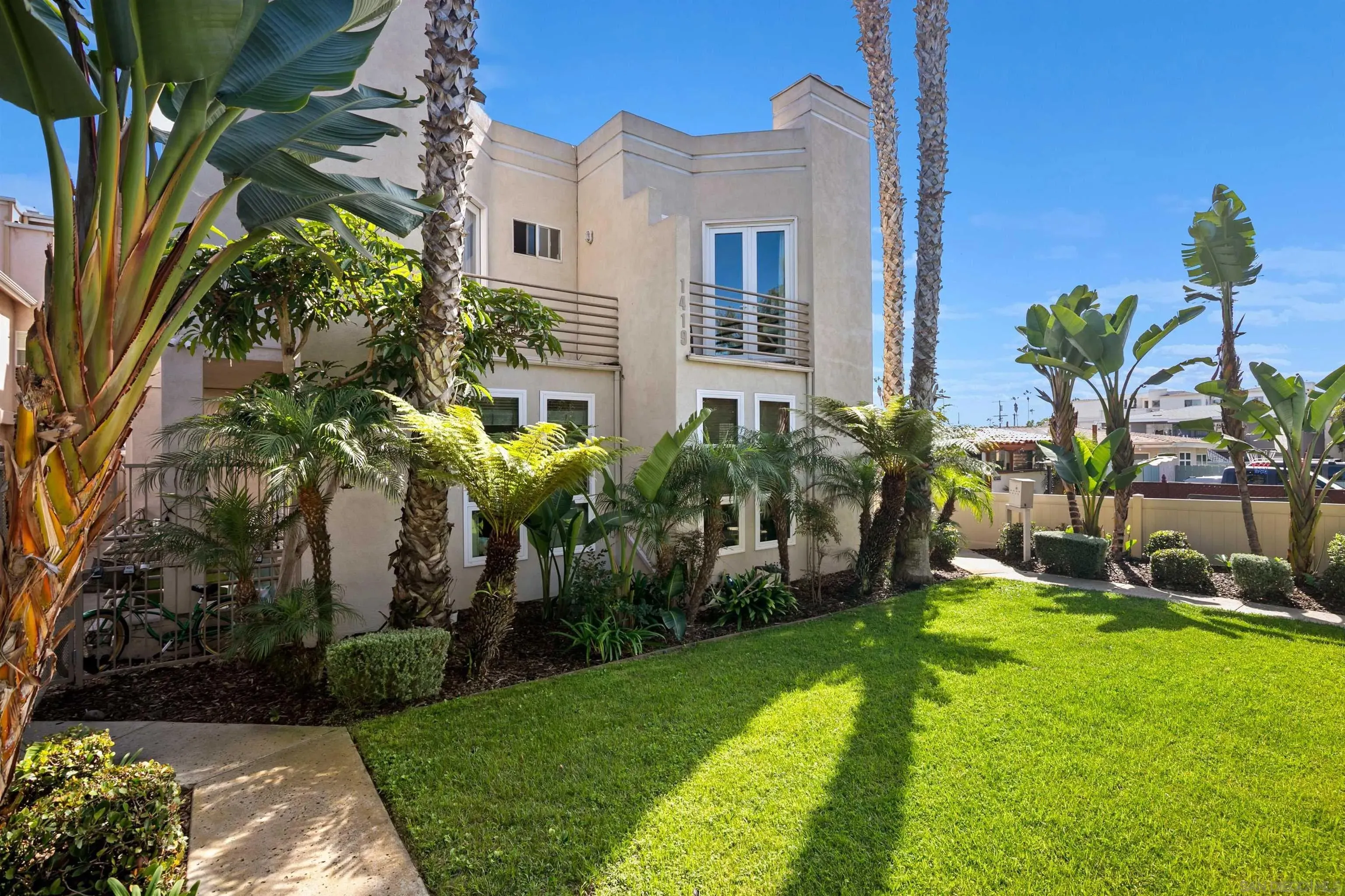 San Diego, California 92109, United States, 3 Bedrooms Bedrooms, ,3 BathroomsBathrooms,Residential,Active,216443