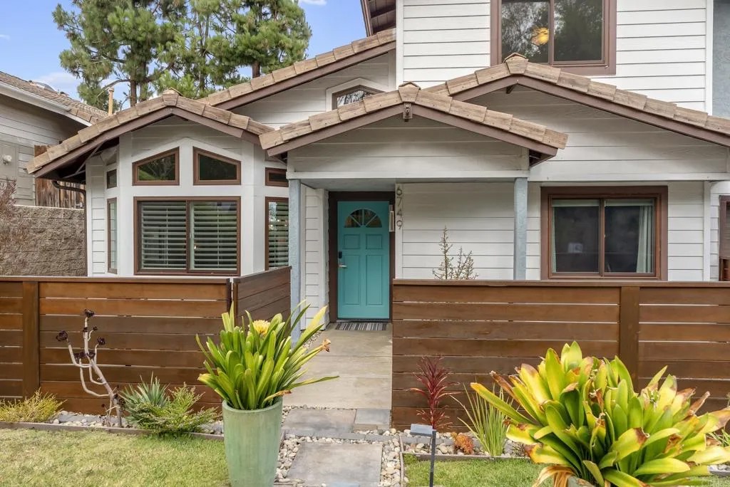 6749 Alamo Ct