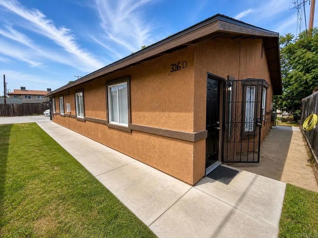 Photo of 326 Beardsley Avenue, Bakersfield, CA 93308 (MLS # PTP2600888)