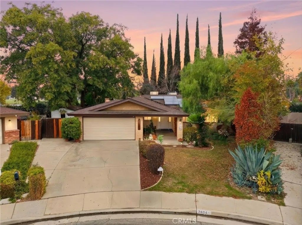 Photo of 2404 Prestwick Court, Bakersfield, CA 93309 (MLS # PW25277071)