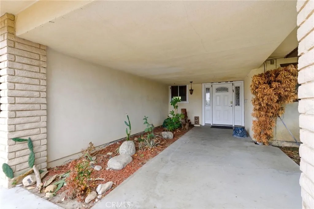 2404 Prestwick Court