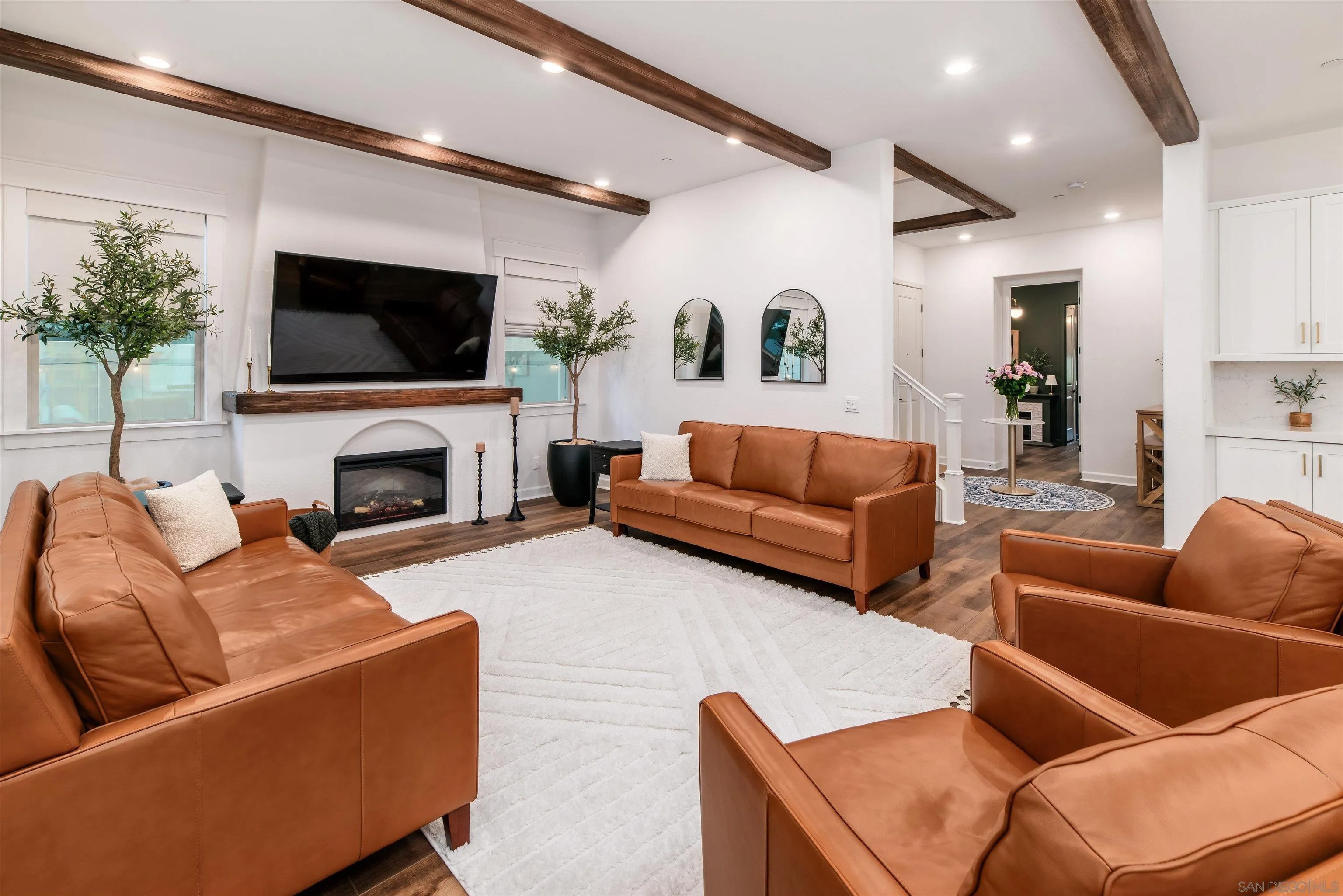 587 Gateway Lane