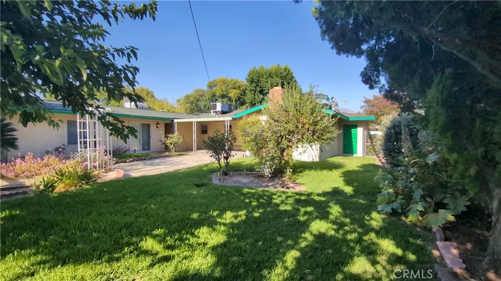 3014 N Alameda