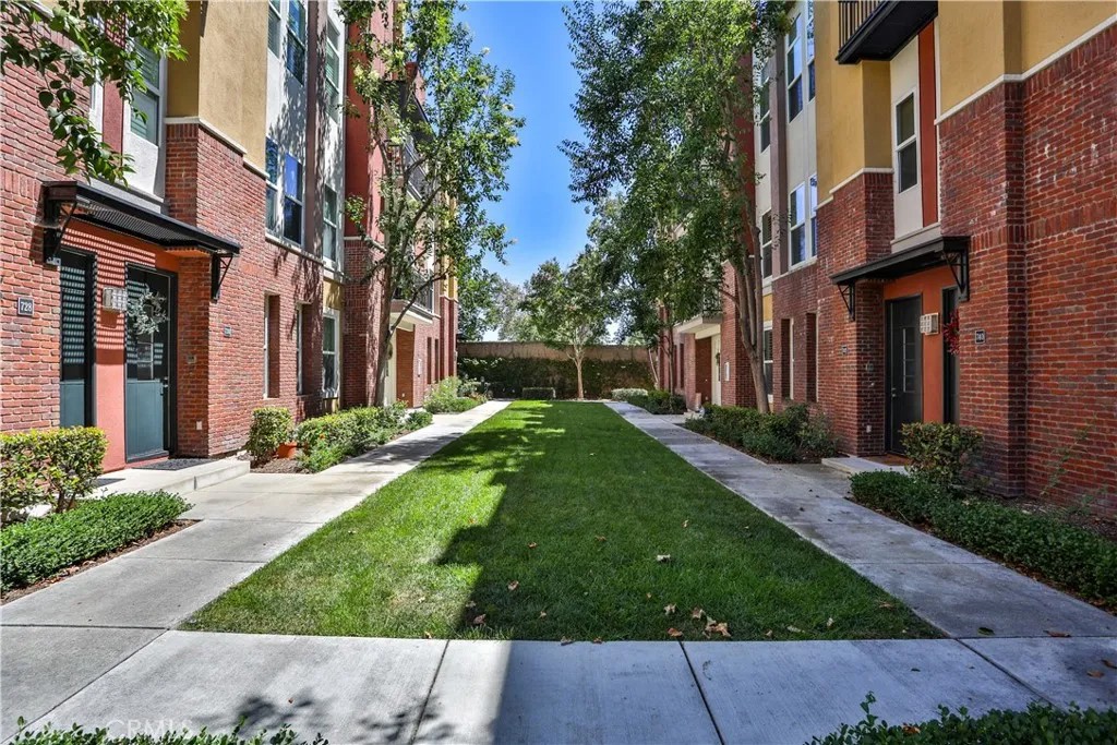 744 W 1st Street