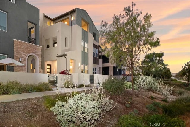 327 Baluster, Irvine