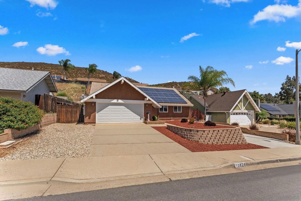 Photo of 10828 Len St, Santee, CA 92071 (MLS # 260009365)