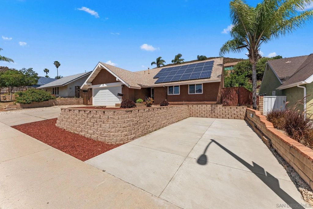Photo of 10828 Len St, Santee, CA 92071 (MLS # 260009365)