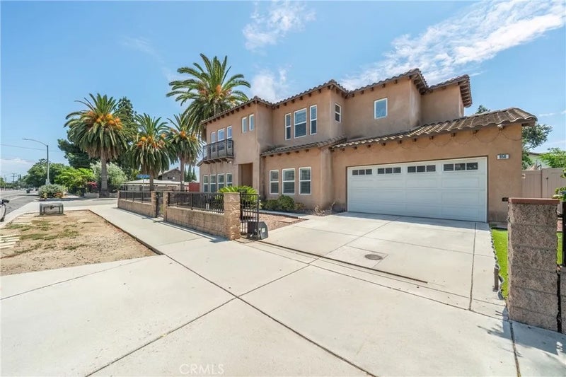 658 E. Phillips Boulevard