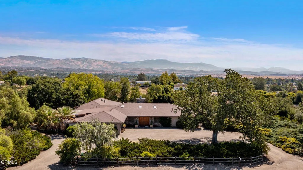 2591 Deer Hill Lane