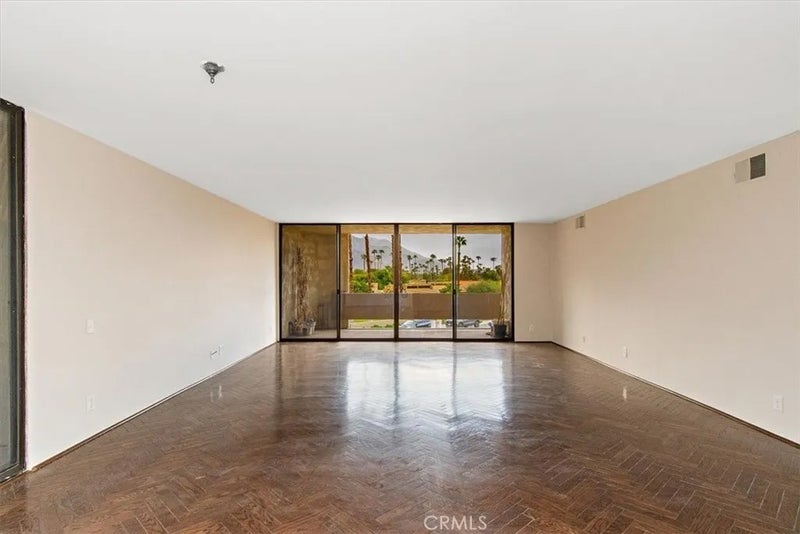 1660 S La Reina Way 2D