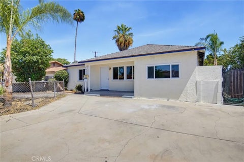 Photo of 570 N East End Avenue, Pomona, CA 91767 (MLS # PF26192410)
