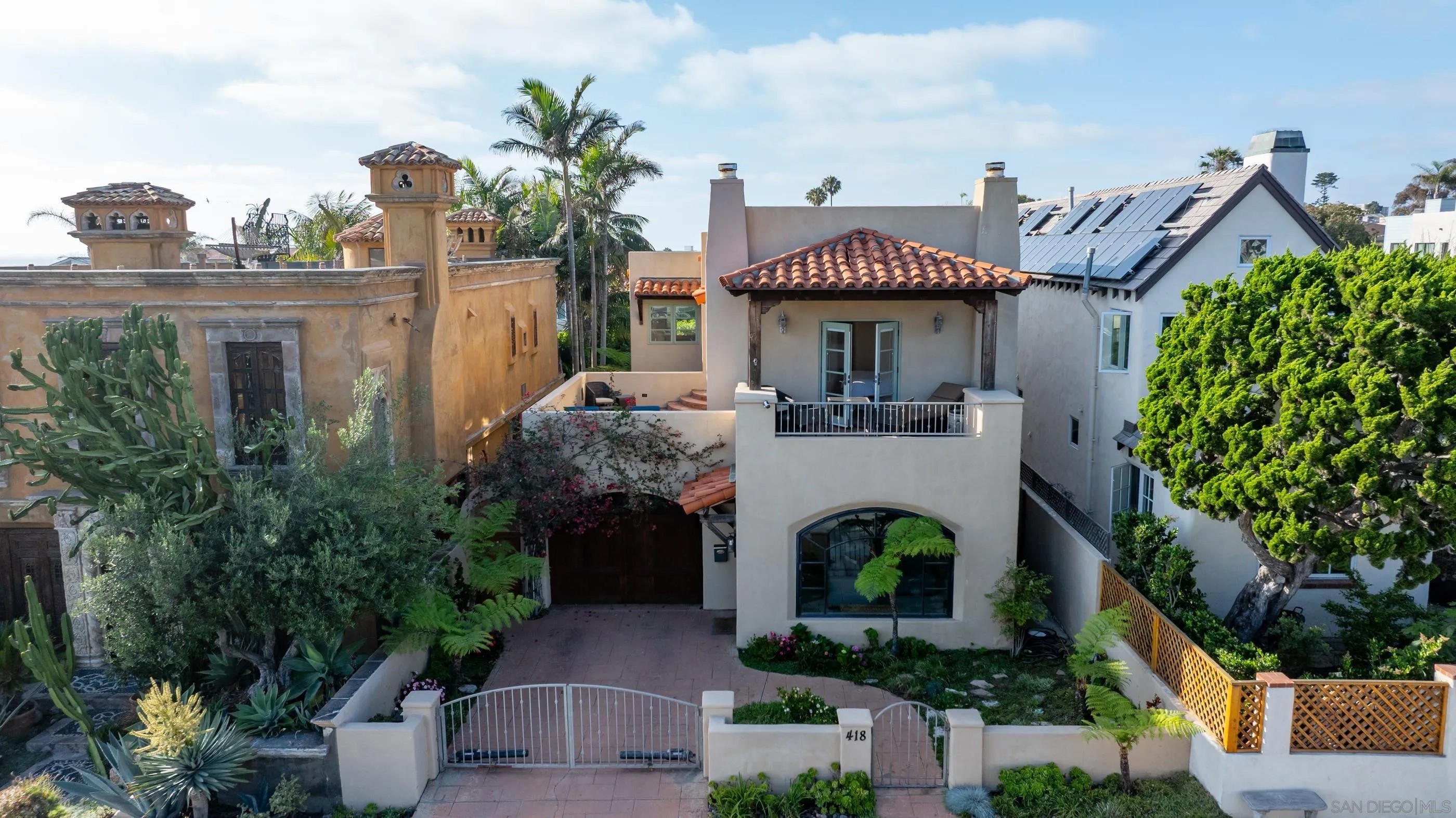 418 Marine St