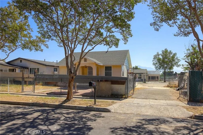 125 N Date Avenue