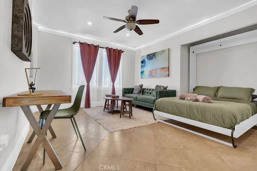 Photo of 315 W 3rd ST #512, Long Beach, CA 90802 (MLS # PW26097191)