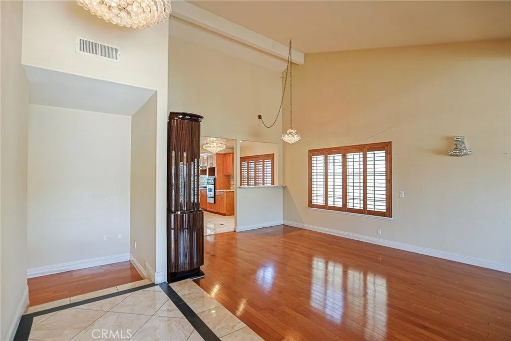 19931 Crestknoll