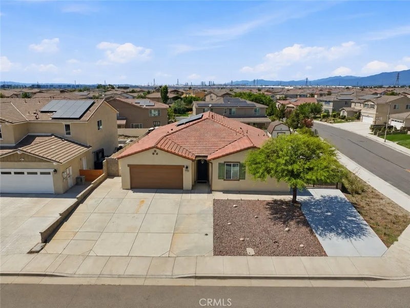11565 Forsythia Street