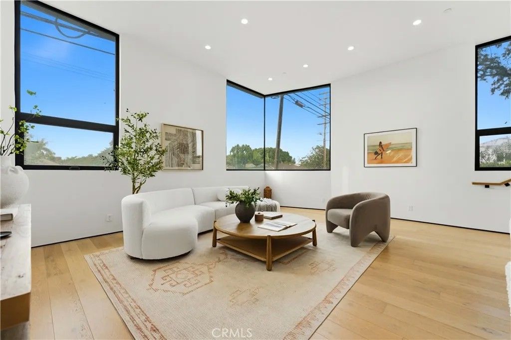 Photo of 3601 Mclaughlin Avenue, Los Angeles, CA 90066 (MLS # LG26053836)