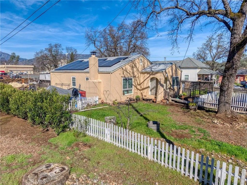 Photo of 21129 Santa Clara Rd, Middletown, CA 95461 (MLS # LC26040912)