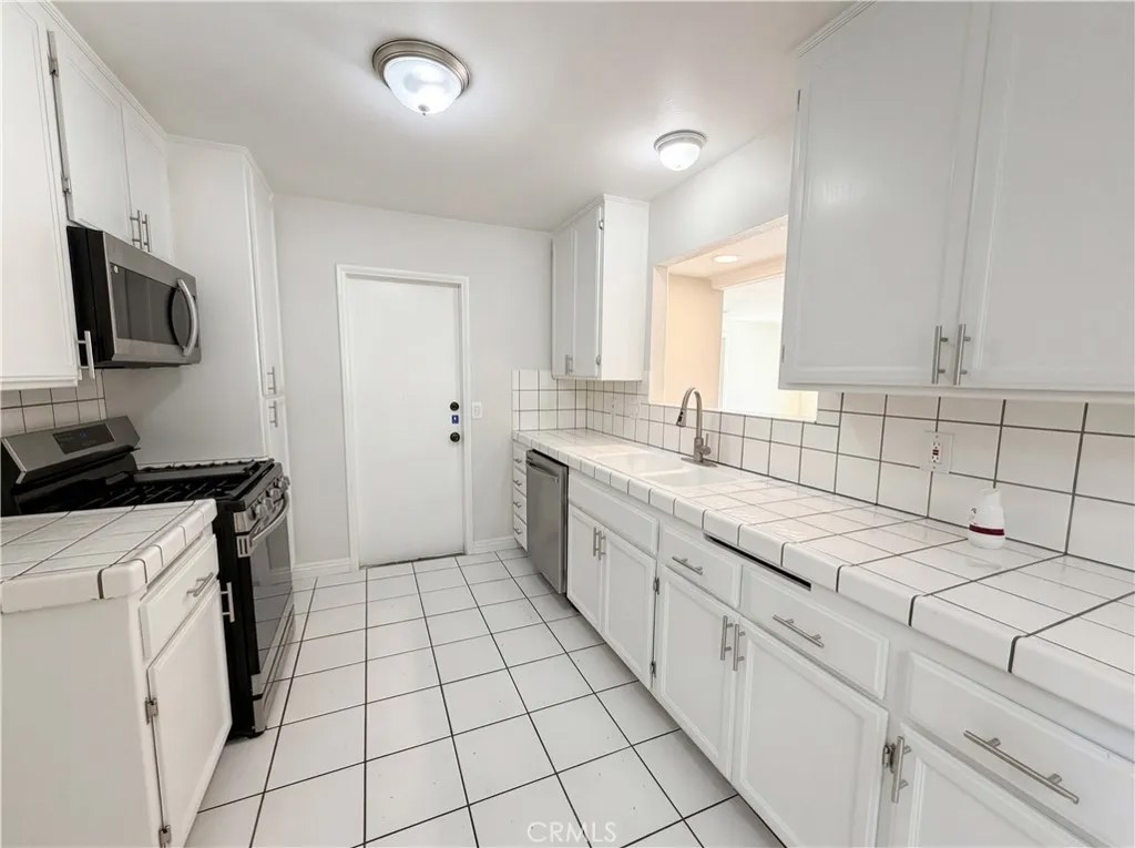 15011 Mission Street