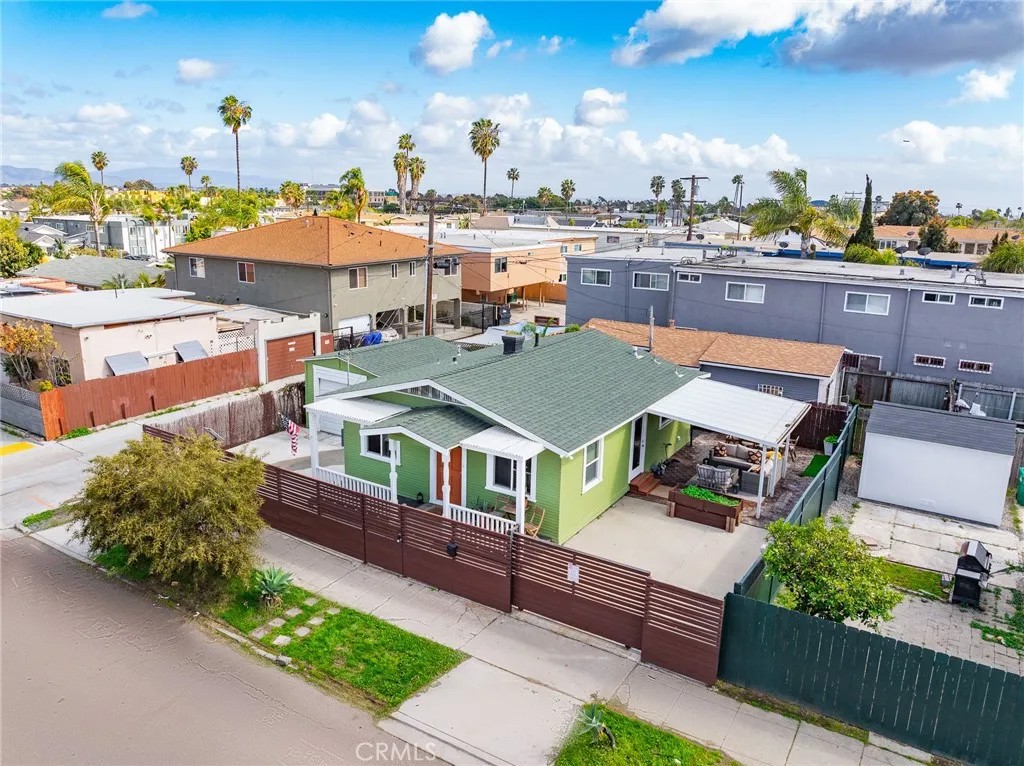 3669 Orange Avenue