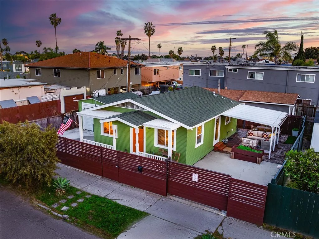 3669 Orange Avenue