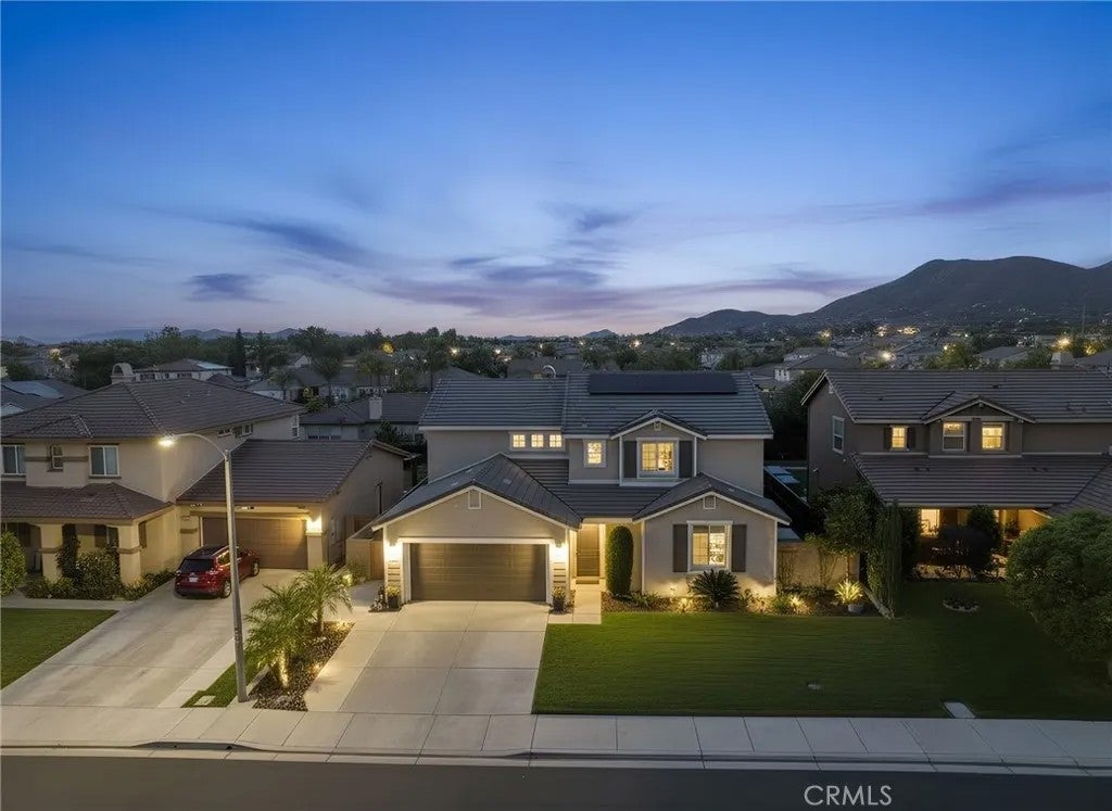 Photo of 27073 N Bay Lane, Menifee, CA 92585 (MLS # SW26076402)