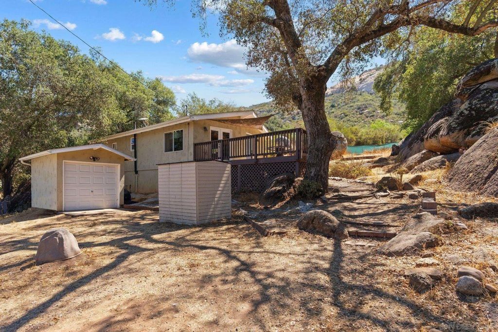 Photo of 4722 Park Ln, Alpine, CA 91901 (MLS # 250038873)